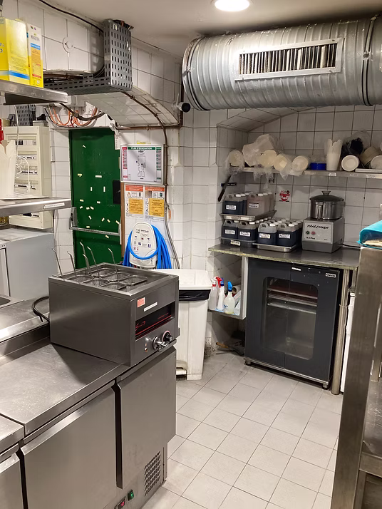 Constraints Study — 733d2c_1e7ef9ad433943709a11e76a3dd87922~mv2.jpg.avif